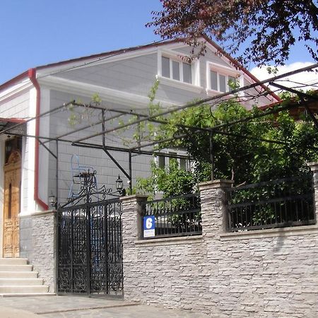 David Guest House Кутаиси Экстерьер фото
